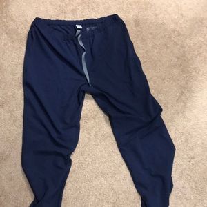Men’s figs pants